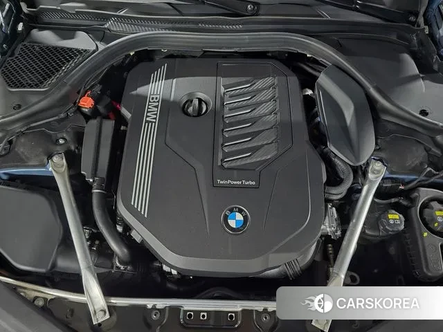 BMW 8 Series (G15) id 3438185 из Кореи 16