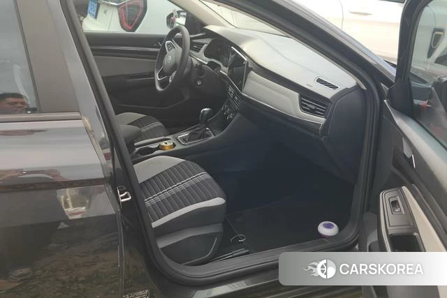 Volkswagen Bora id 4336354 из Китая 13