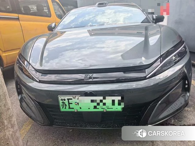 BYD Han L DM 2025 Темно-серый из Китая, фото 6