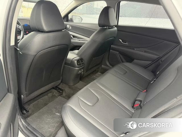 Hyundai Elantra 2024 Белый из Китая, фото 6