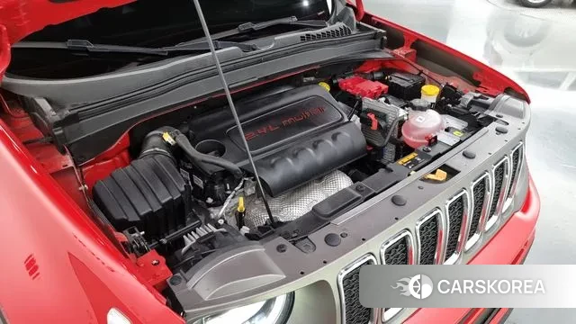 Jeep Renegade id 2849360 из Кореи 16