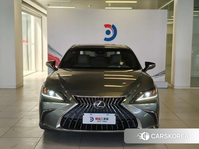 Lexus ES id 4272615 из Китая 32