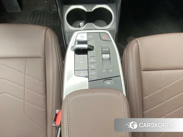 BMW iX1 2025 Белый из Китая, фото 6