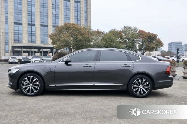 Volvo S90 PHEV id 4212778 из Китая 16