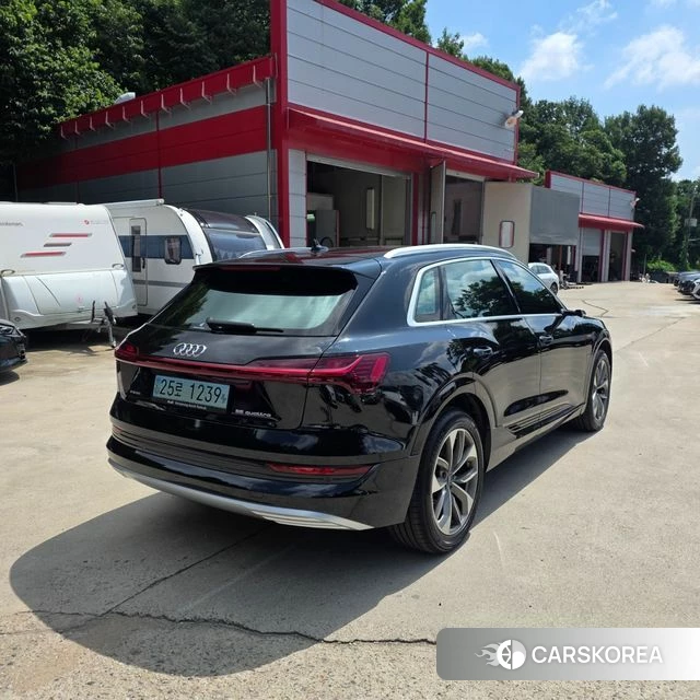 Audi e-Tron id 4651564 из Кореи 15