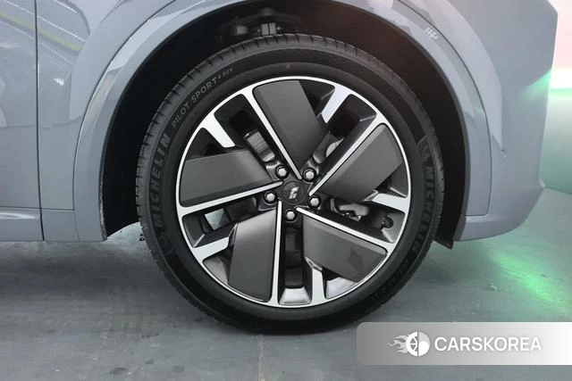 Ideal car Ideal L8 id 4253216 из Китая 13