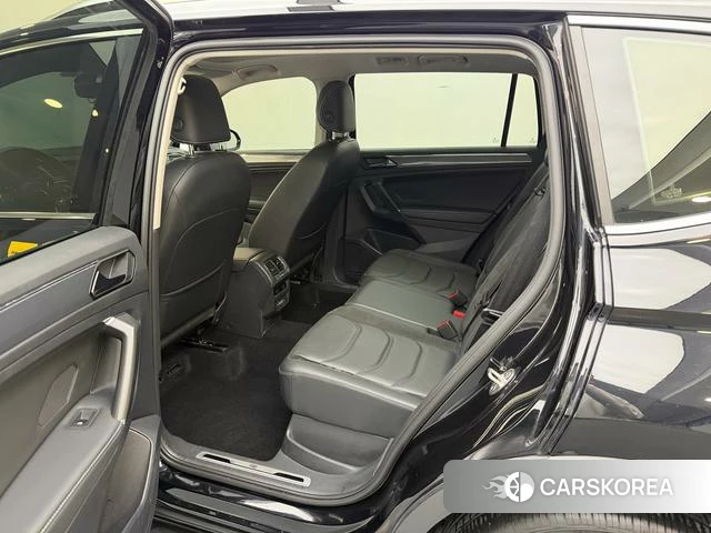 Volkswagen Tiguan L id 4263378 из Китая 16