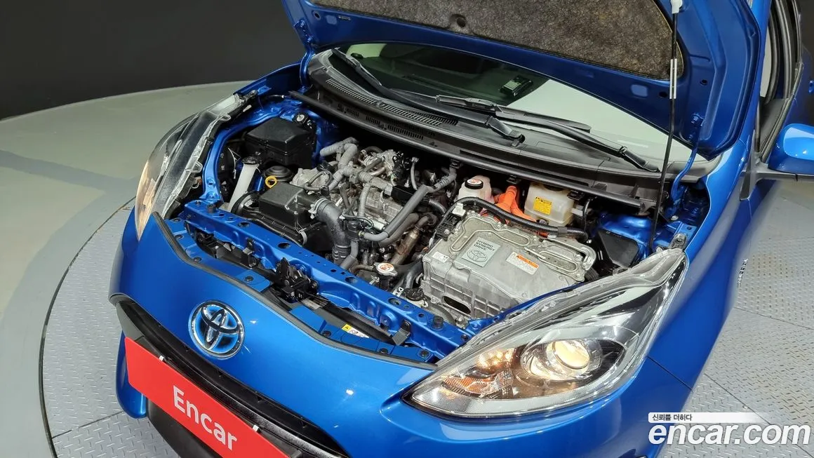 Toyota Prius C id 1911114 из Кореи 16