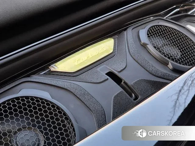 Porsche 911(992) id 3472340 из Кореи 16