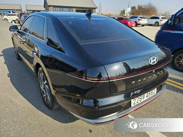 Hyundai Grandeur (GN7) id 3826506 из Кореи 16