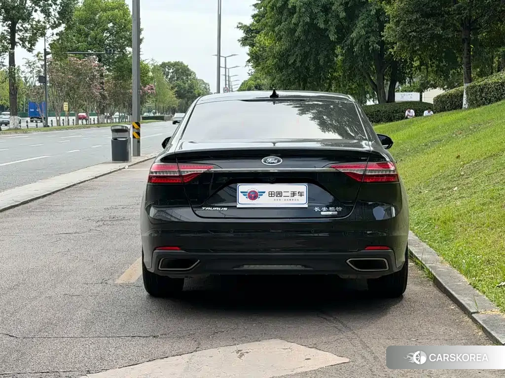 Ford Taurus id 4622757 из Китая 10