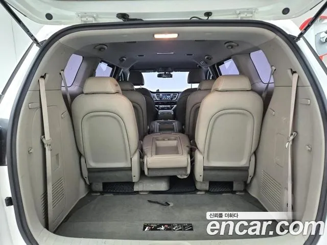 Kia The New Carnival id 2667439 из Кореи 14