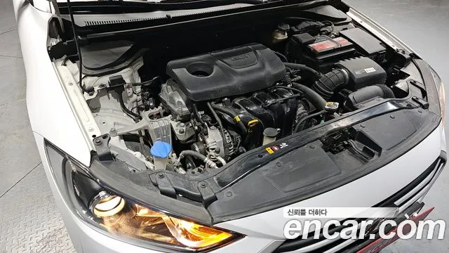 Hyundai Avante AD id 2433649 из Кореи 16