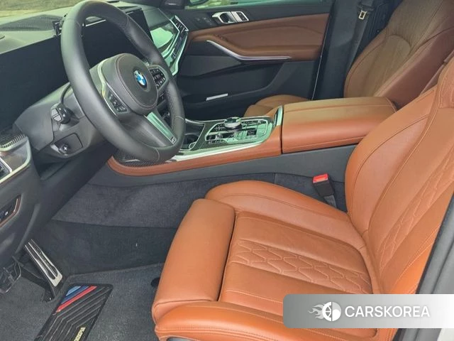 BMW X7 (G07) 2026 Белый из Кореи, фото 6