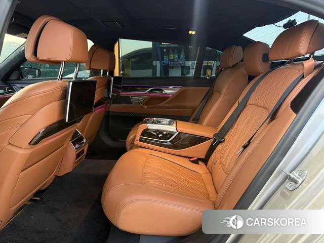 BMW 7 Series (G11) id 4646923 из Кореи 13