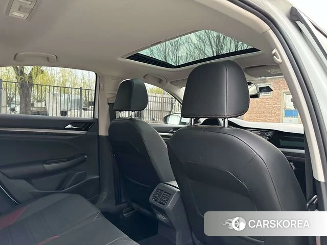 Volkswagen Bora id 4208420 из Китая 23