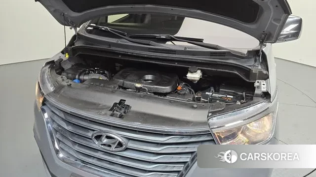 Hyundai The New Grand Starex id 3325078 из Кореи 16