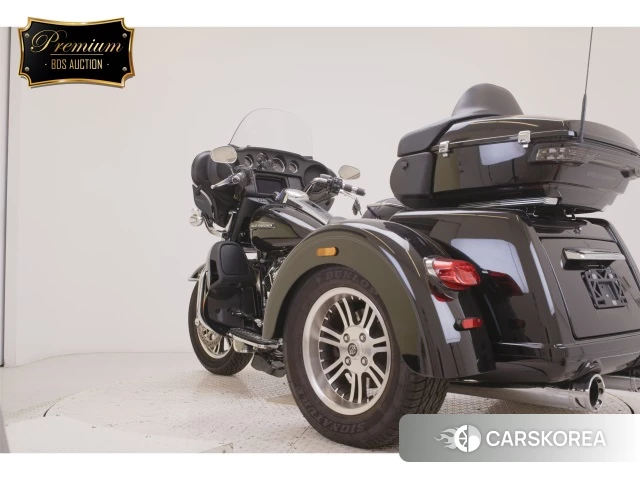 Harley-Davidson Electra Glide FLHTCUTG1870 id 4367904 из Японии 6
