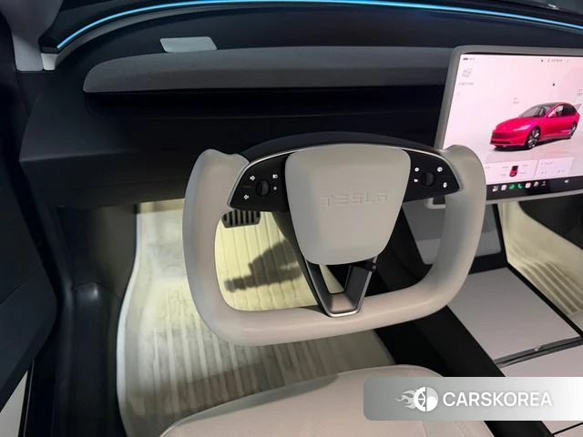 Tesla Model 3 2025 Серый из Кореи, фото 6