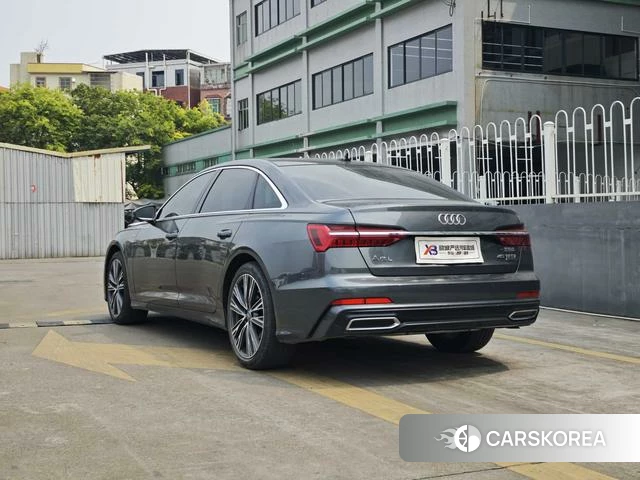 Audi A6L id 4289998 из Китая 15