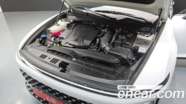 Hyundai Grandeur (GN7) id 2206483 из Кореи 16