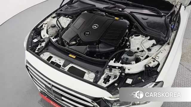 Mercedes-Benz E-Class W214 id 3776236 из Кореи 16