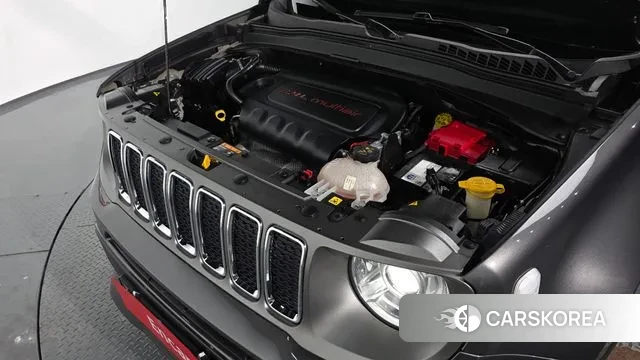 Jeep Renegade id 3391142 из Кореи 16