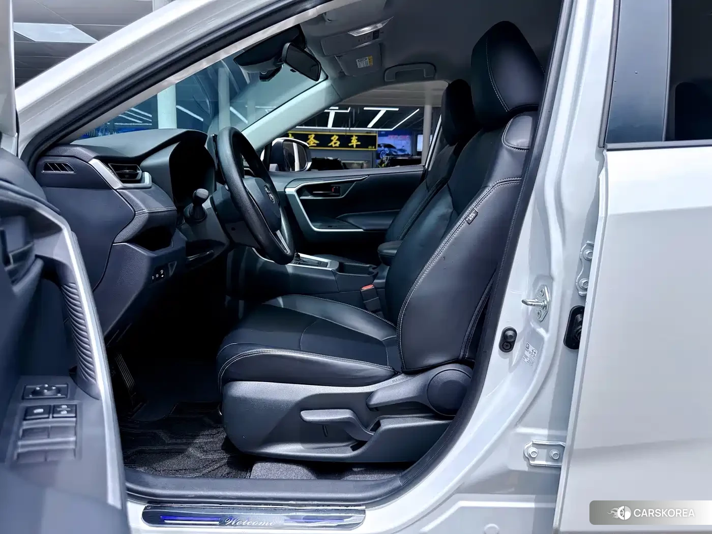 Toyota RAV4 id 4606988 из Китая 24