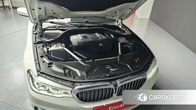 BMW 5 Series (G30) id 3444548 из Кореи 16