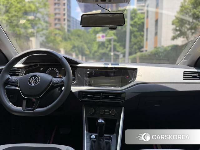 Volkswagen Polo id 4348697 из Китая 16