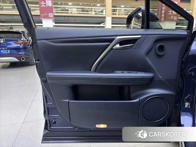 Lexus RX id 4260082 из Китая 10