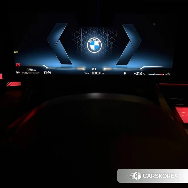 BMW 5 Series (G60) 2025 Черный из Кореи, фото 6