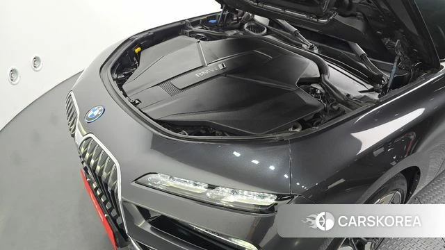 BMW i7 (G70) id 4834645 из Кореи 16