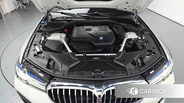 BMW 5 Series (G30) id 4591438 из Кореи 28