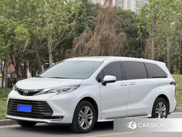 Toyota Saina 2025 Белый из Китая, фото 6