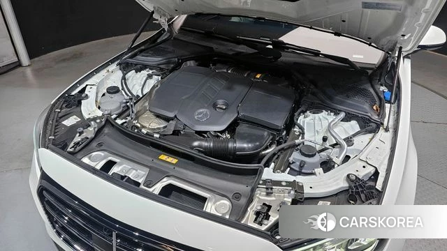 Mercedes-Benz E-Class W214 id 3933855 из Кореи 16