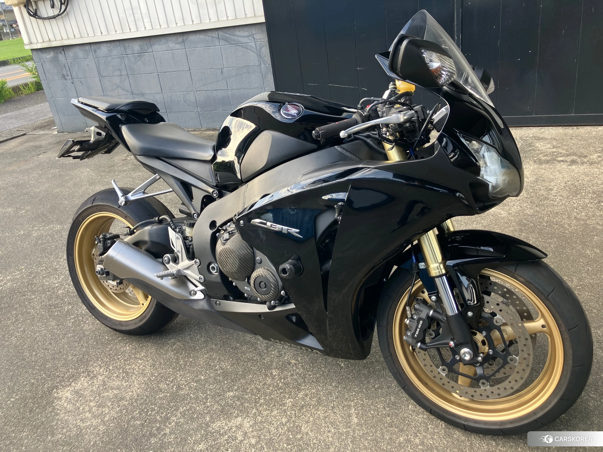 Проданный Honda CBR1000RR id 4237484 из Японии, фото 6