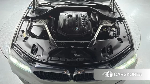 BMW 5 Series (G30) id 3588520 из Кореи 16