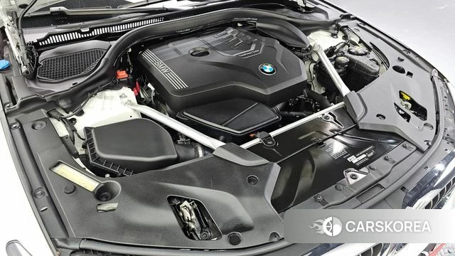 BMW 5 Series (G30) id 4619947 из Кореи 27