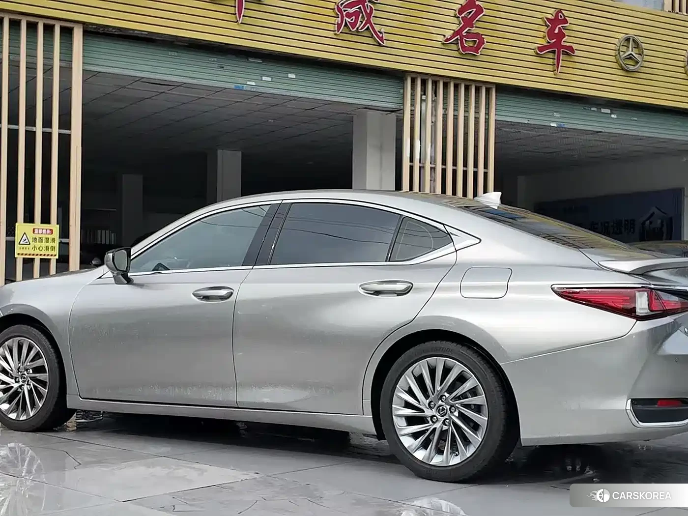 Lexus ES id 4554040 из Китая 7