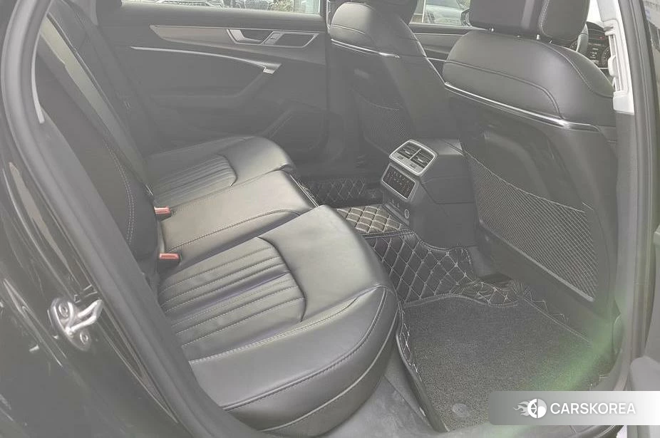 Audi A6L id 4513752 из Китая 11