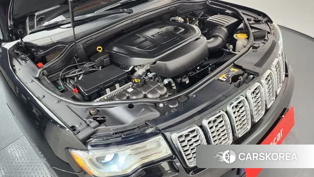 Jeep Grand Cherokee id 3702493 из Кореи 16