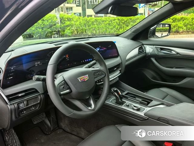 Cadillac CT5 id 4239876 из Китая 14
