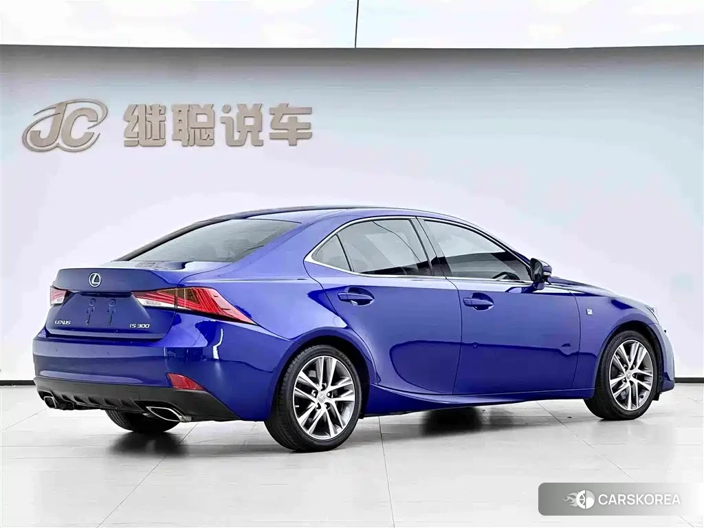 Lexus IS id 4654602 из Китая 13