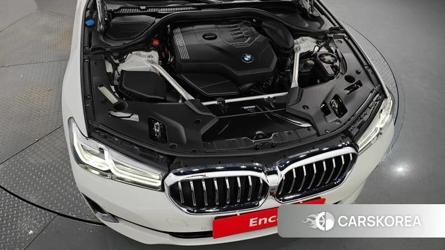 BMW 5 Series (G30) id 4573084 из Кореи 31