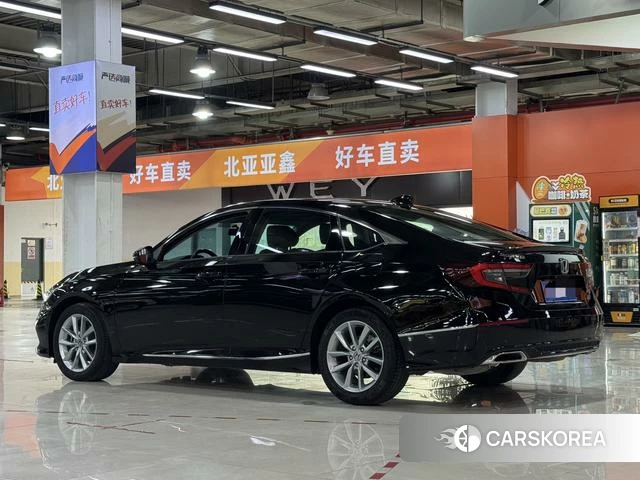 Honda Accord id 4258736 из Китая 18