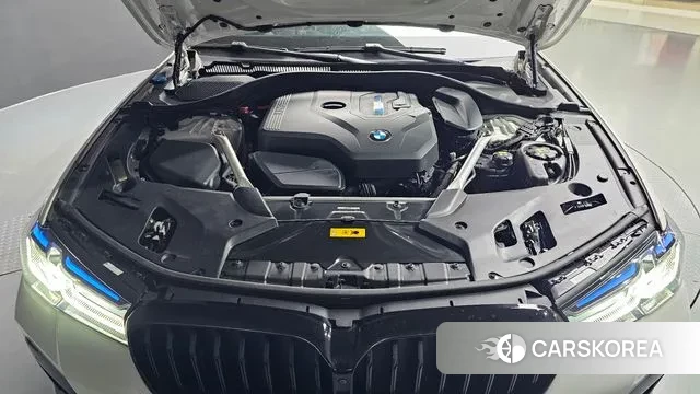 BMW 5 Series (G30) id 3504184 из Кореи 16