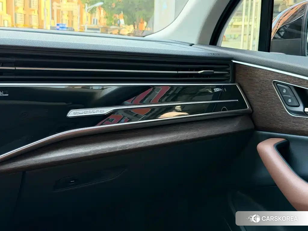 Audi Q7 id 4622700 из Китая 18