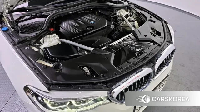 BMW 5 Series (G30) id 3568695 из Кореи 16