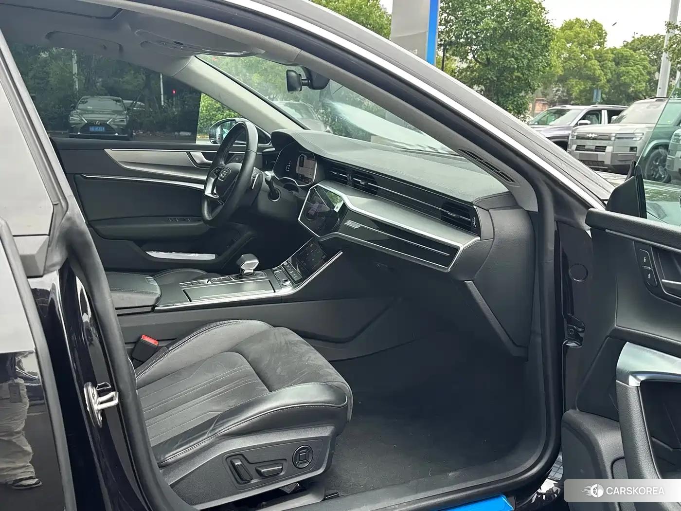 Audi A7L id 4514286 из Китая 10